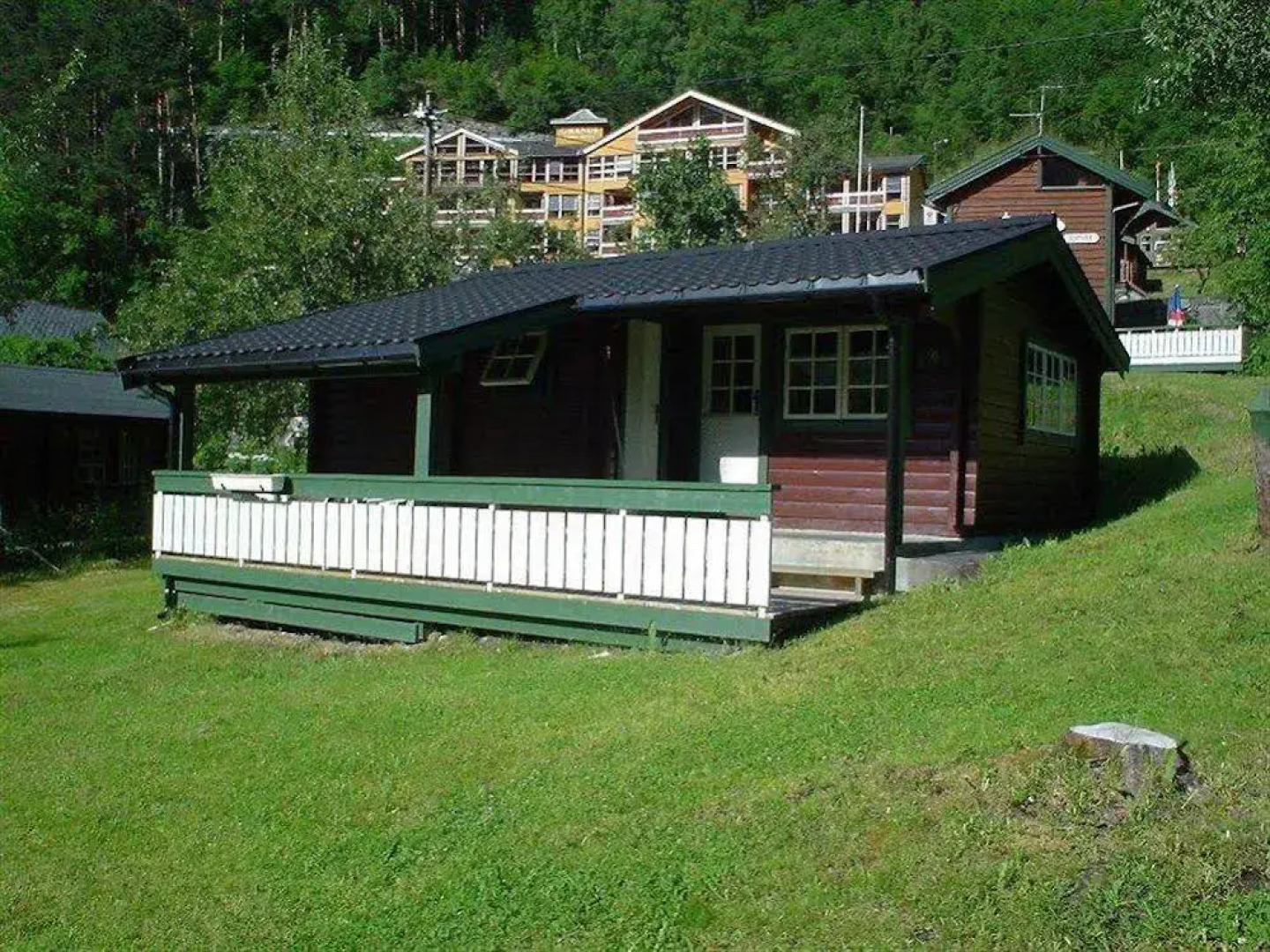 Grande Hytteutleige og Camping