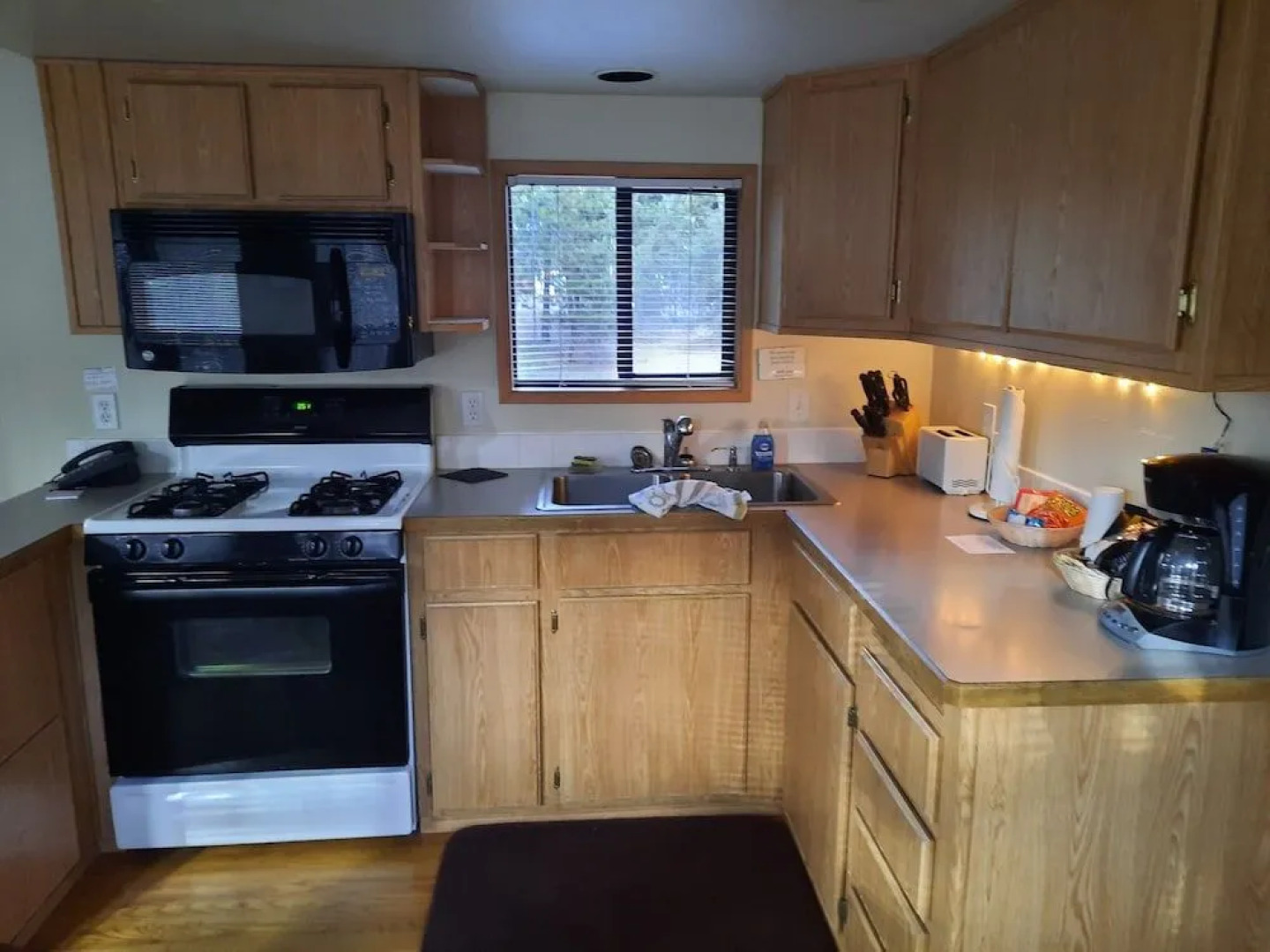 Willamette Pass Inn Chalets