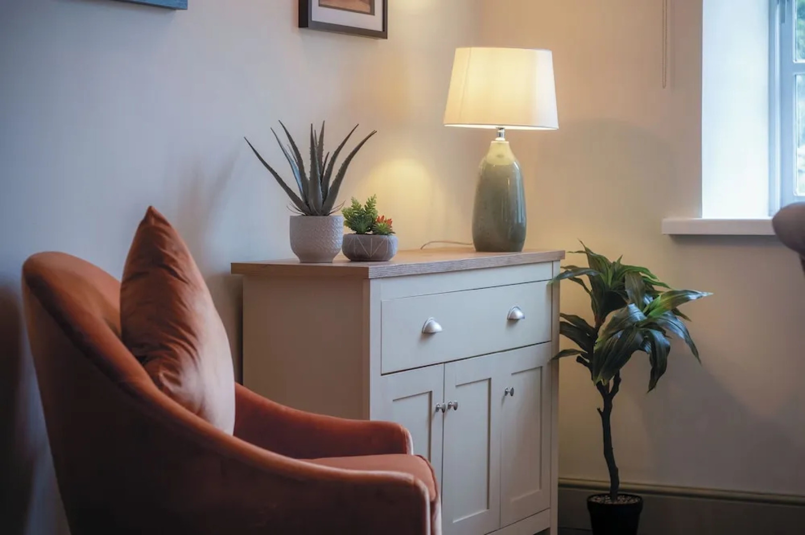 The Stables - 2 Bedroom Cottage - Princes Gate