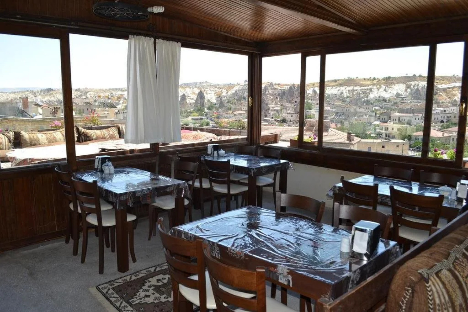 Valleypark Hotel - Hostel