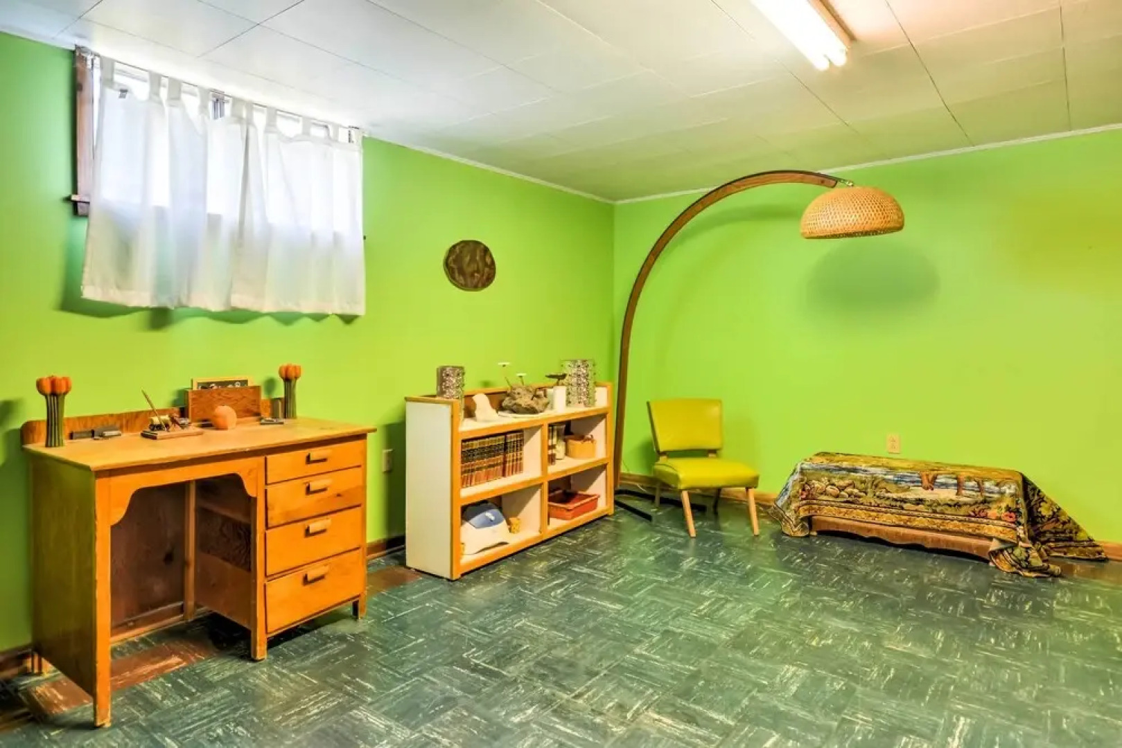 Bright Springer House w/ Hammock & Orchard Views!