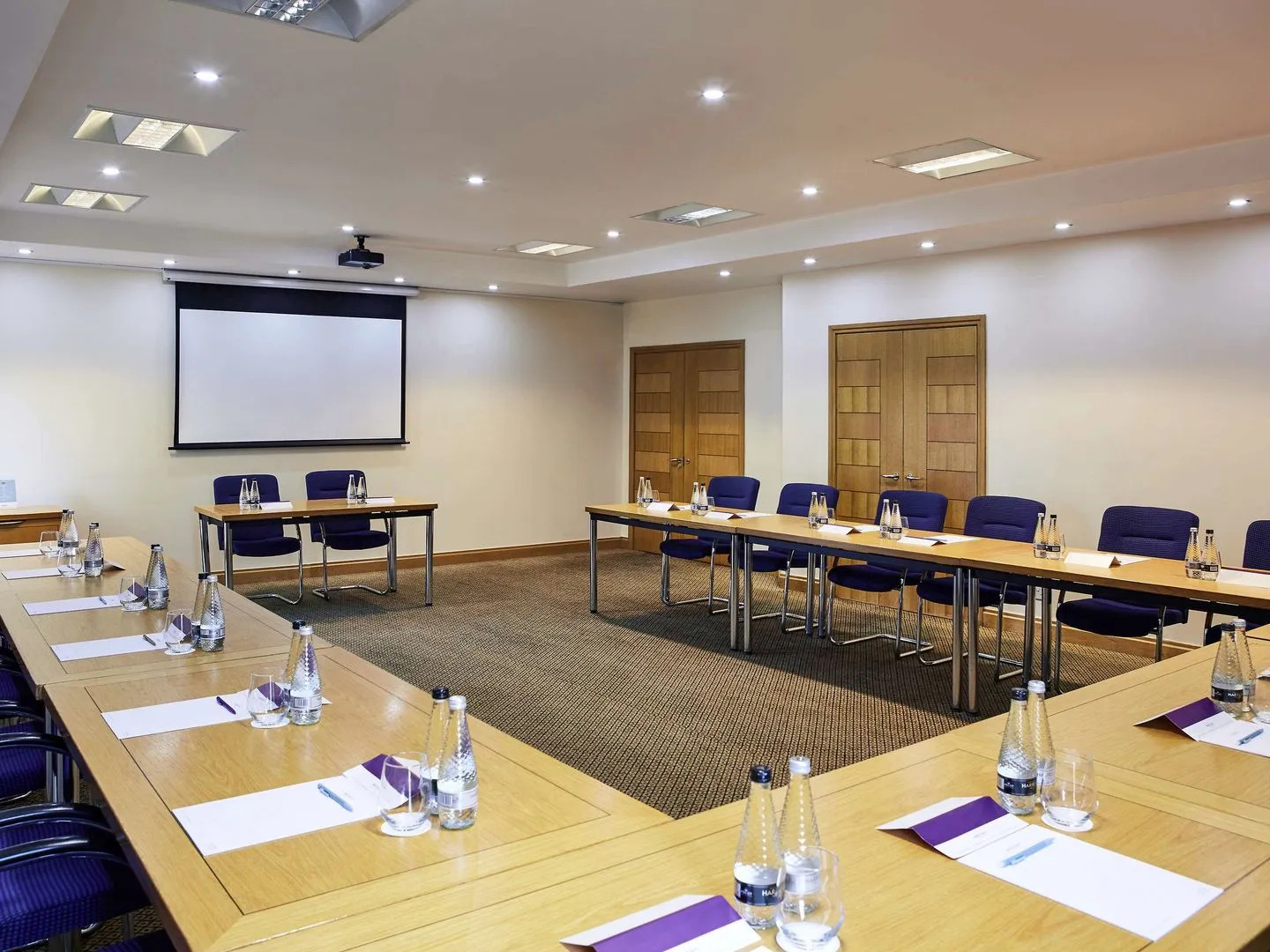 Warwickshire Park Hotel Kenilworth by Belvilla