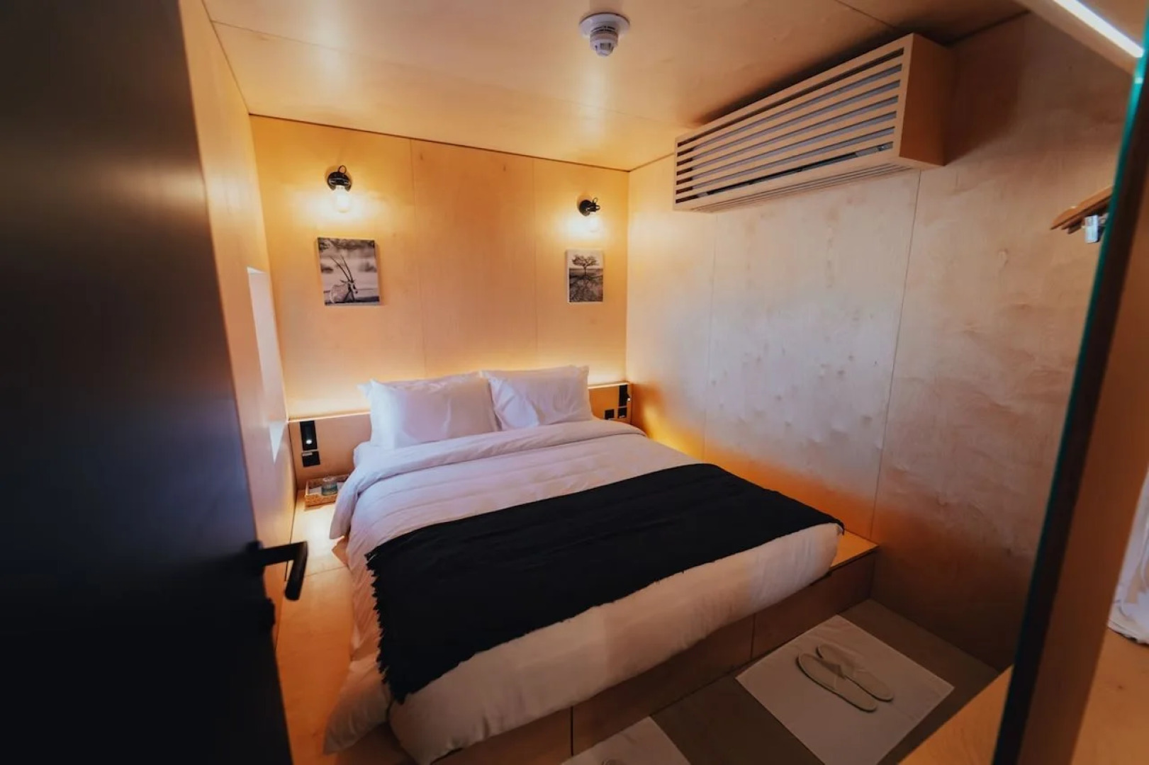 Bab Al Nojoum Al Mugheirah