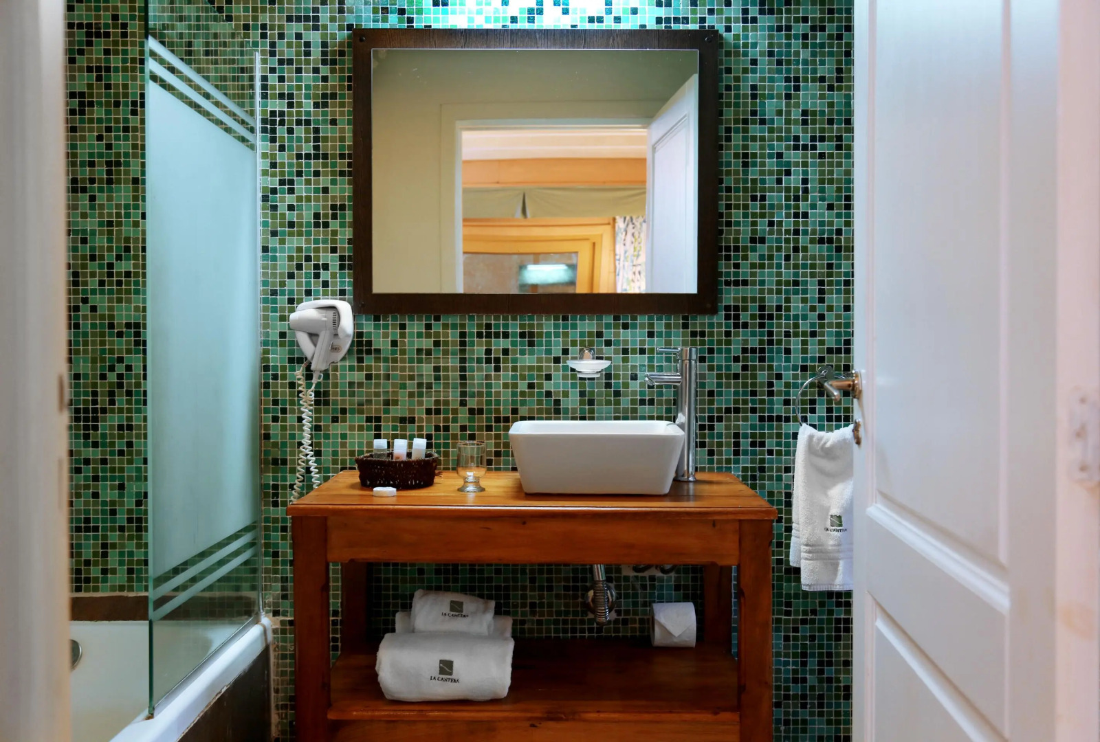 La Reserva Virgin Lodge