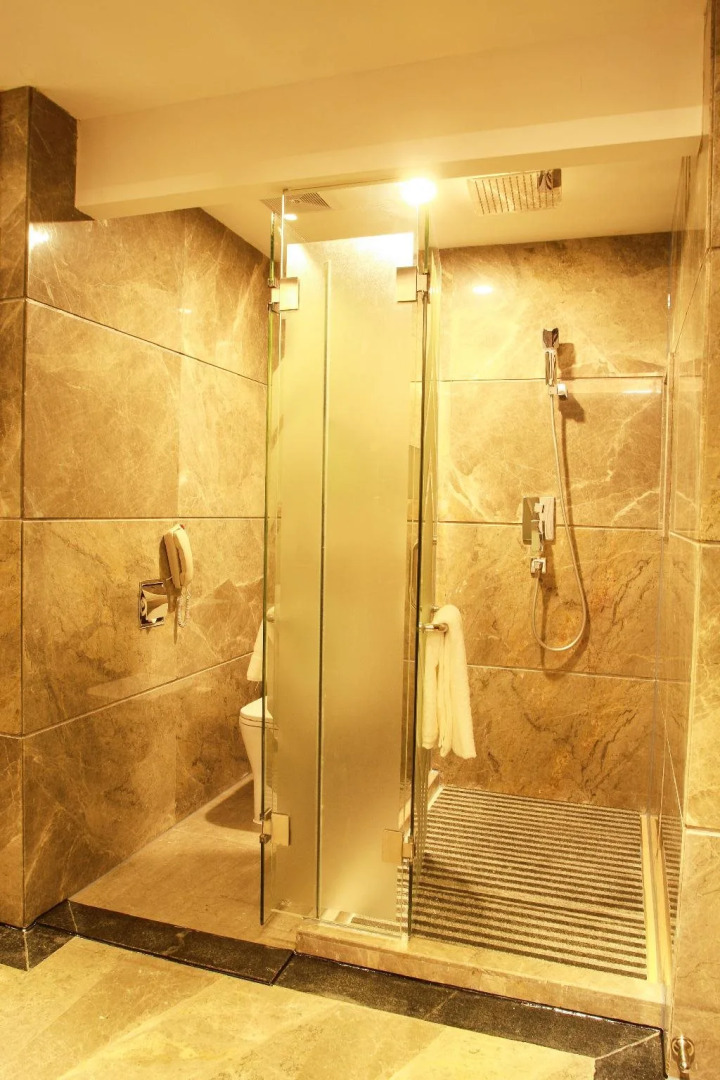 Riverside Luxury Hotel