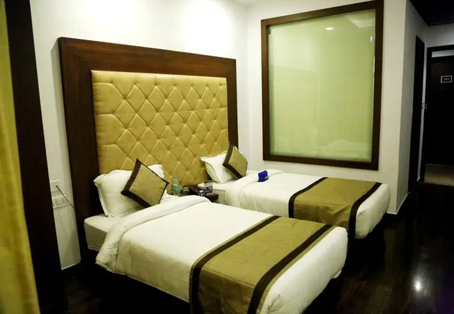 OYO Premium Ladowali Road