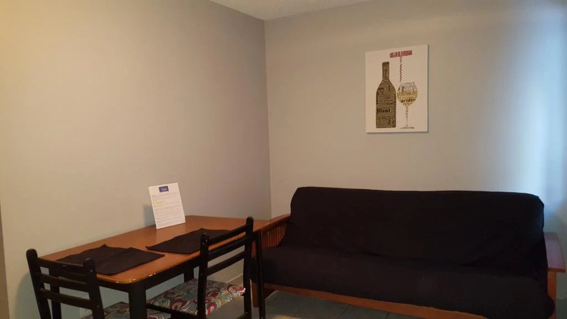 Naramata Courtyard Suites