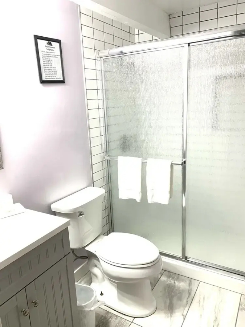 Briarcliff C_11 3 Bedroom Condo by RedAwning