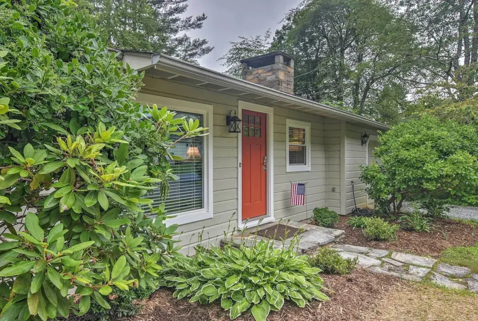 Blowing Rock Home: 1 Block to Downtown!