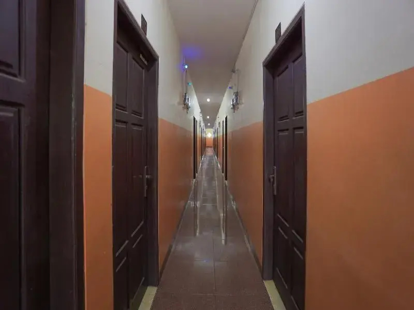 OYO 2639 Oxy Townhouse