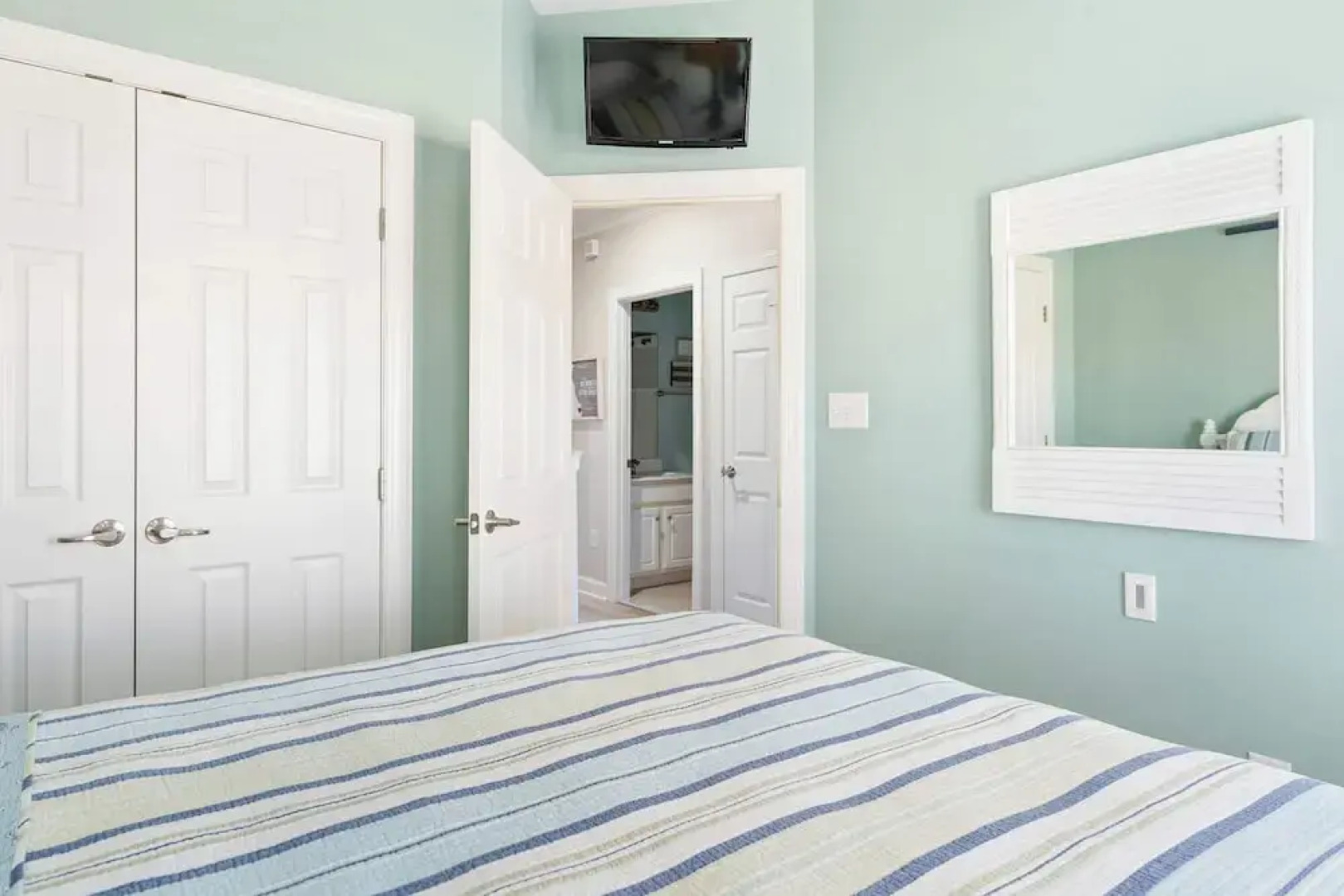 Hidden Paradise Coastal Views!