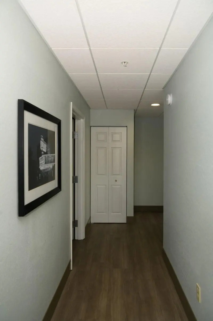 Cherry Tree Inn & Suites