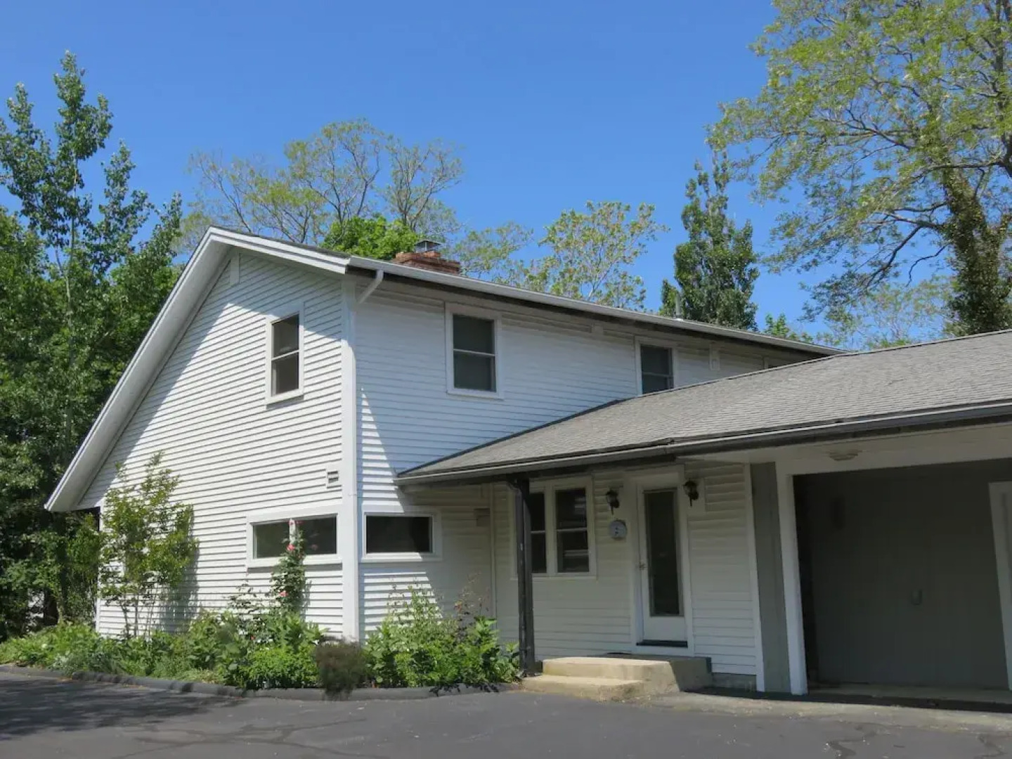 Cottages at the Even'tide Resort