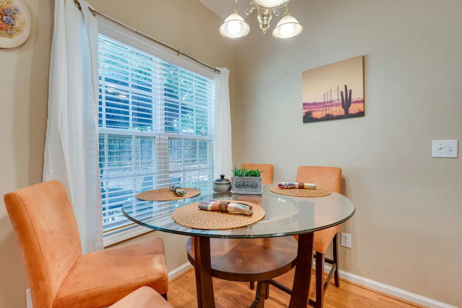Inviting Austell Home: 14 Mi to Downtown Atlanta!
