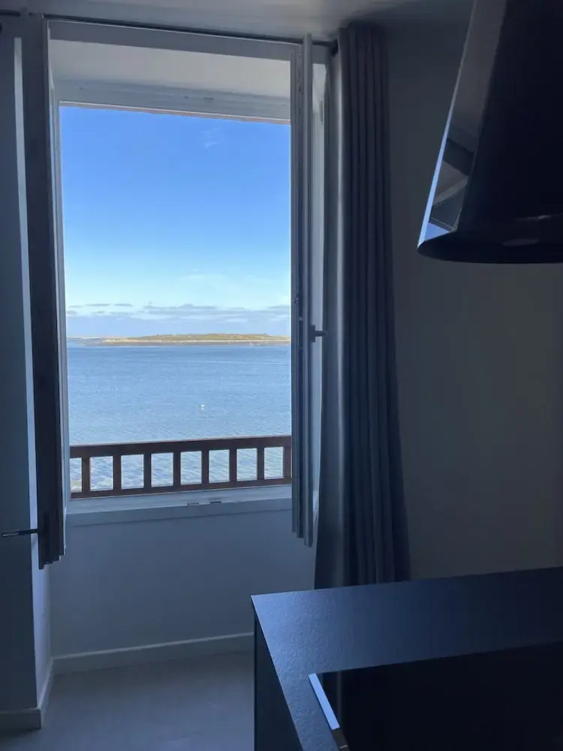 Luxury Apartment With Magnificent sea View