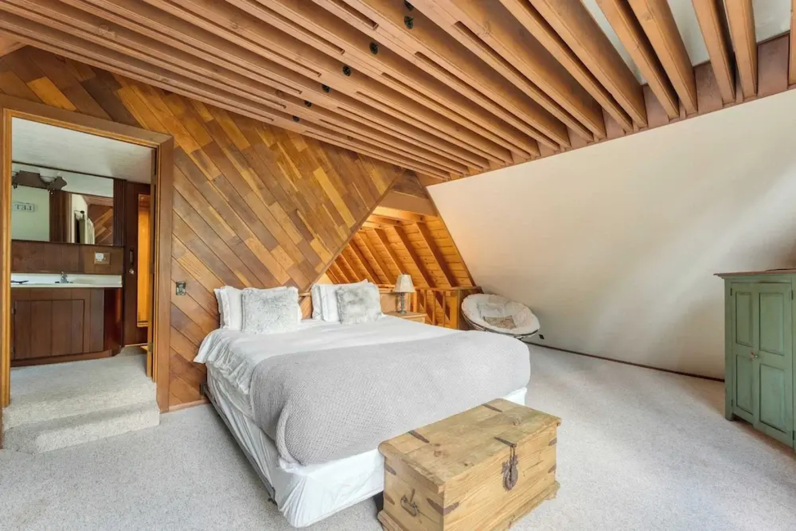 Riversong Lodge by Avantstay Sauna + Hot Tub On The Truckee River