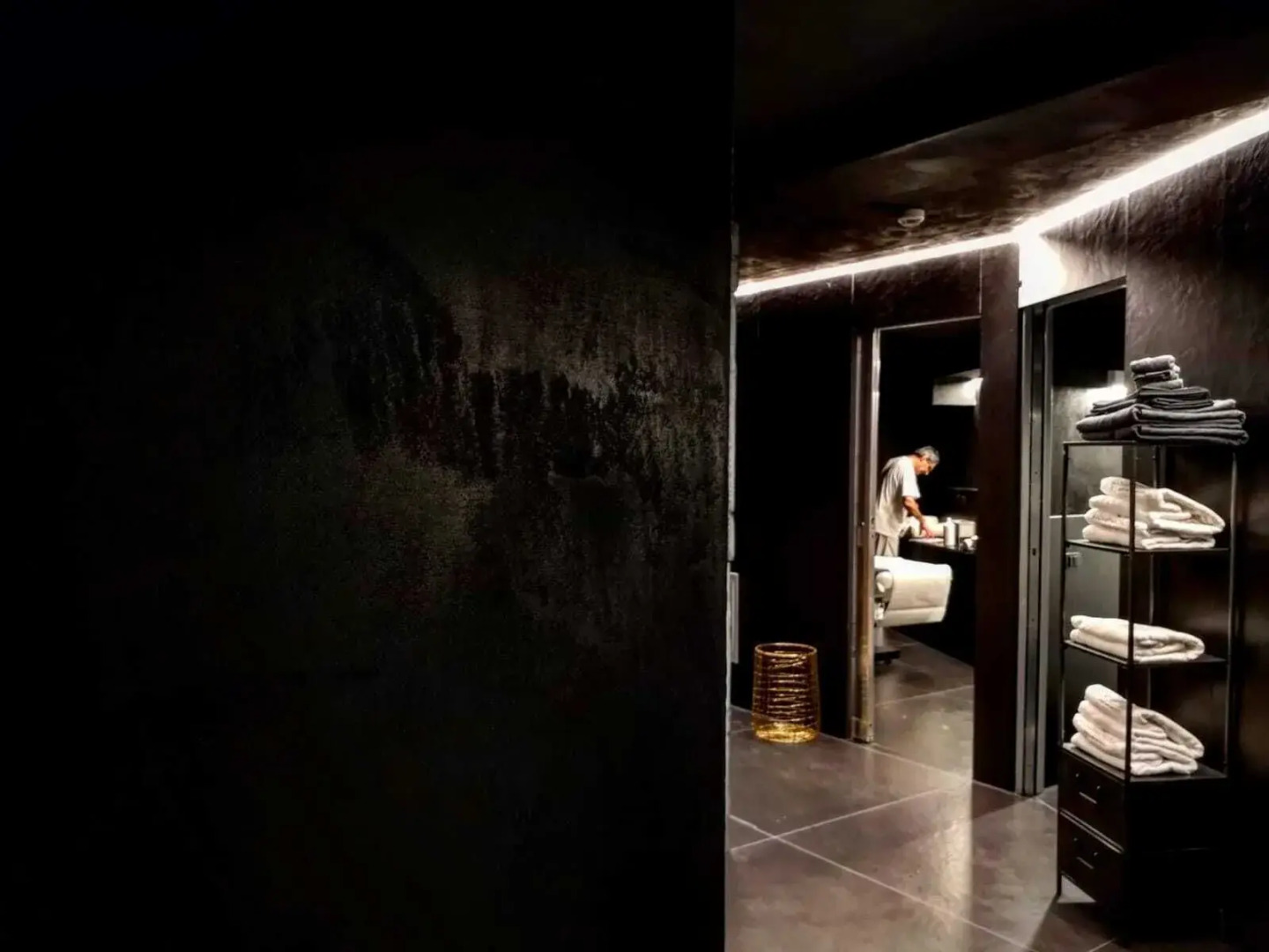 Charmant Petit Hotel