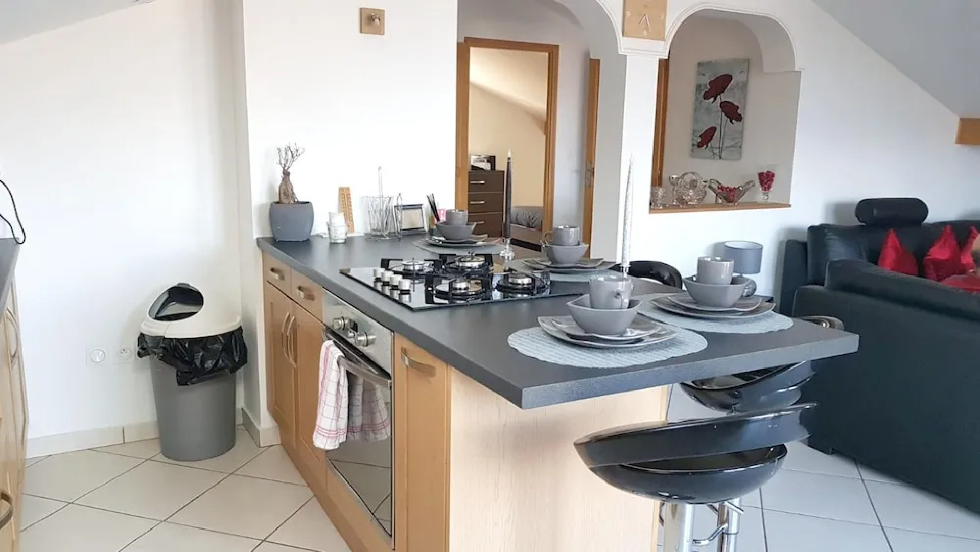 Apartment With 3 Bedrooms in Sévrier, With Wonderful Lake View, Furnished Garden and Wifi - 10 km From the Slopes