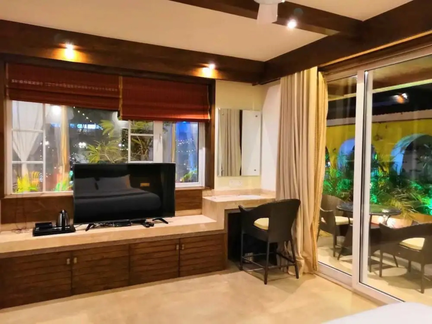 Shivers Oasis Luxury rooms