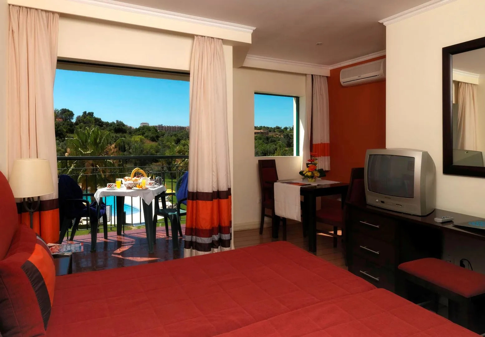 The Navigator - Palm Oasis Alvor