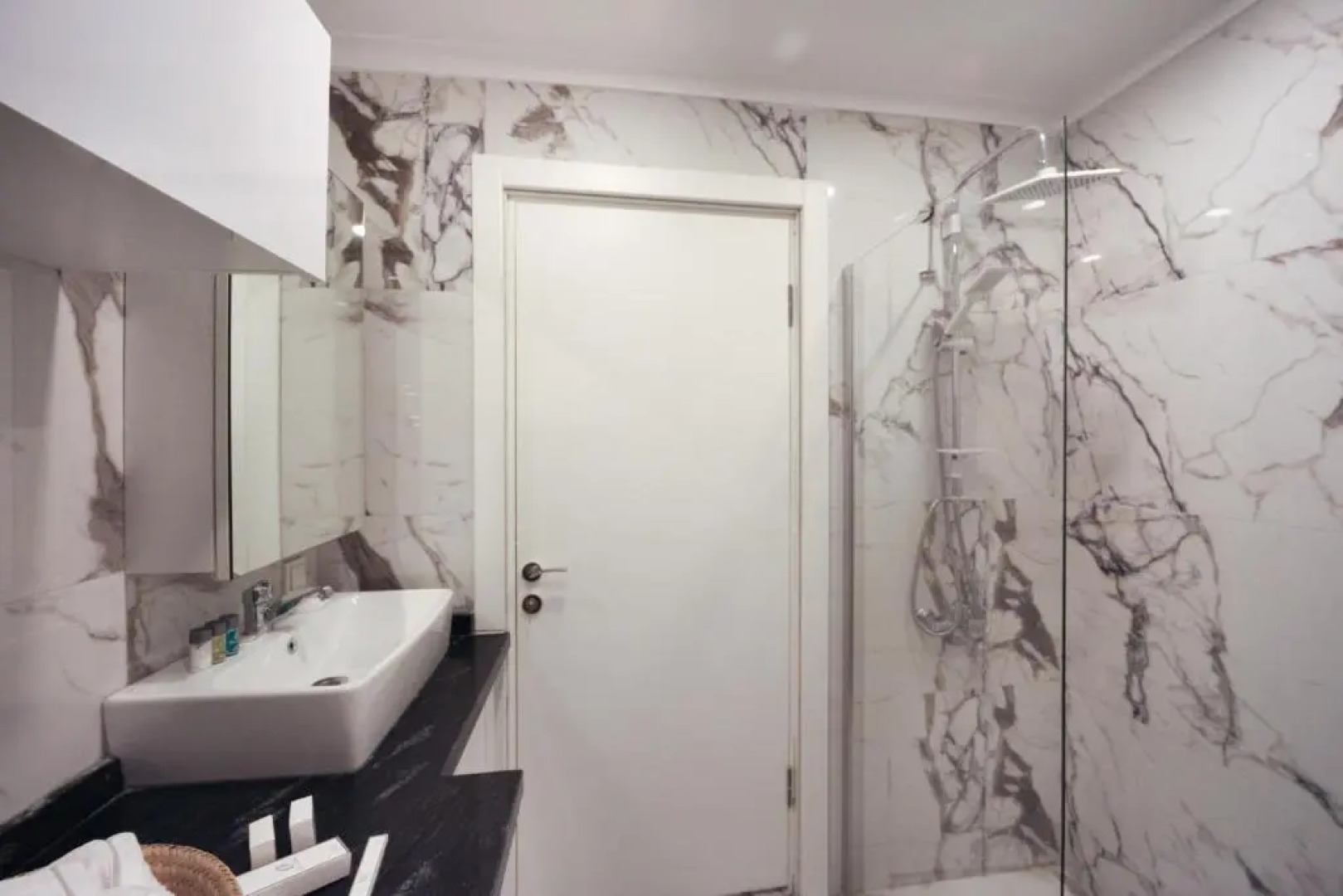 Etiz Hotels & Residences