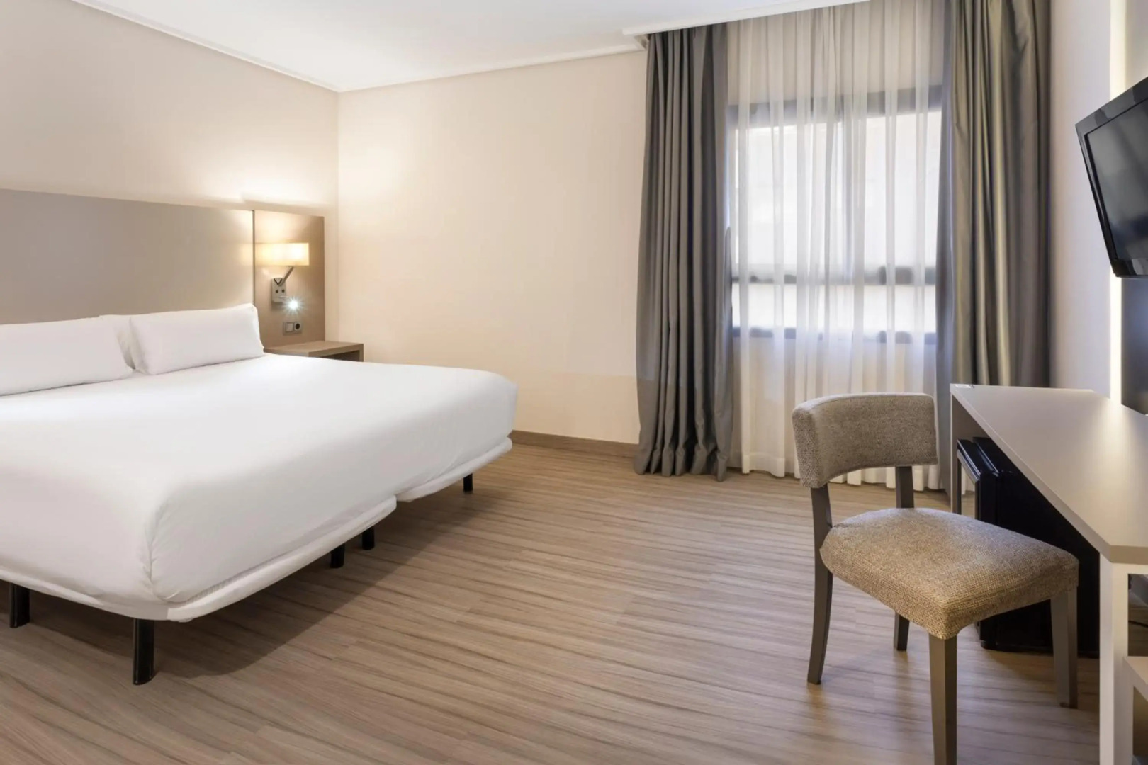 Maxwell Reserve Singapore, Autograph Collection