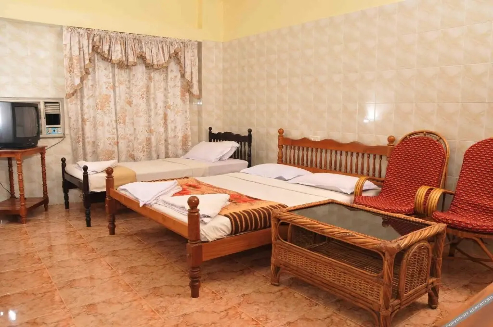 Lake Palace Family Resort