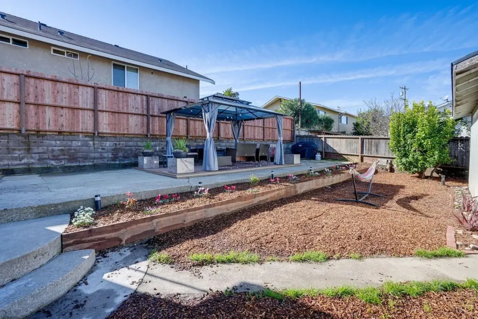 Pinole Oasis w/ Gazebo & Gas Grill: Close to Napa