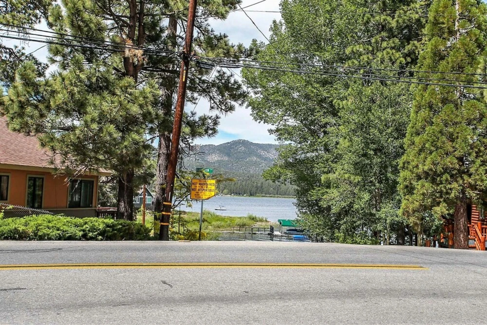 Lakeview Fishing House - 121 by Big Bear Vacations