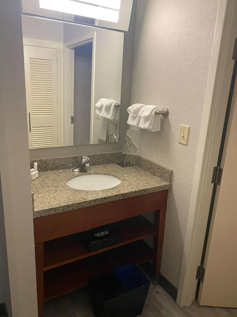 Courtyard by Marriott Newport News Yorktown