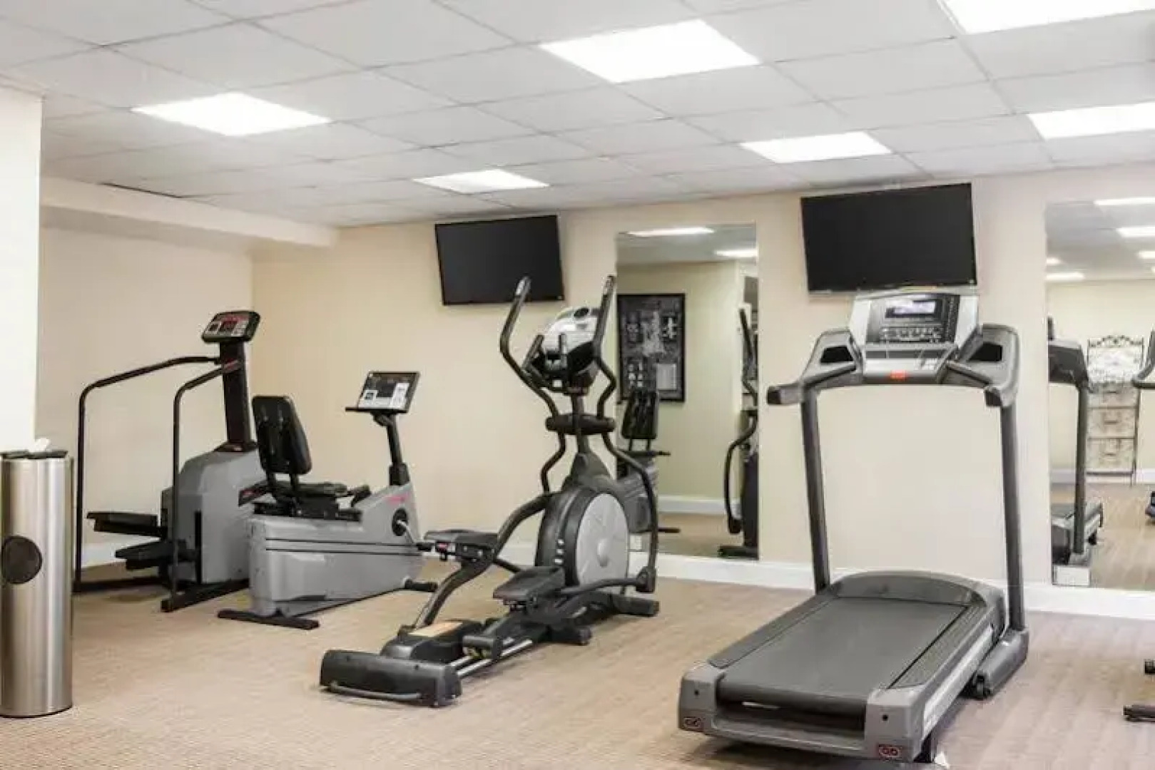 Clarion Hotel & Conference Center Tampa