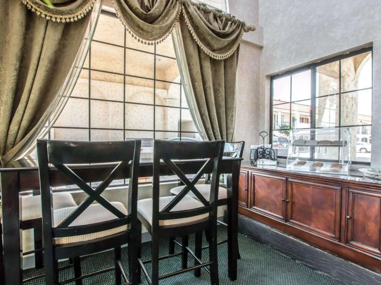 Econo Lodge Moreno Valley