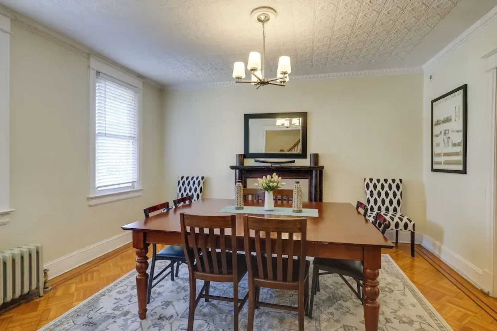 2 Mi to National Mall: Modern DC Home