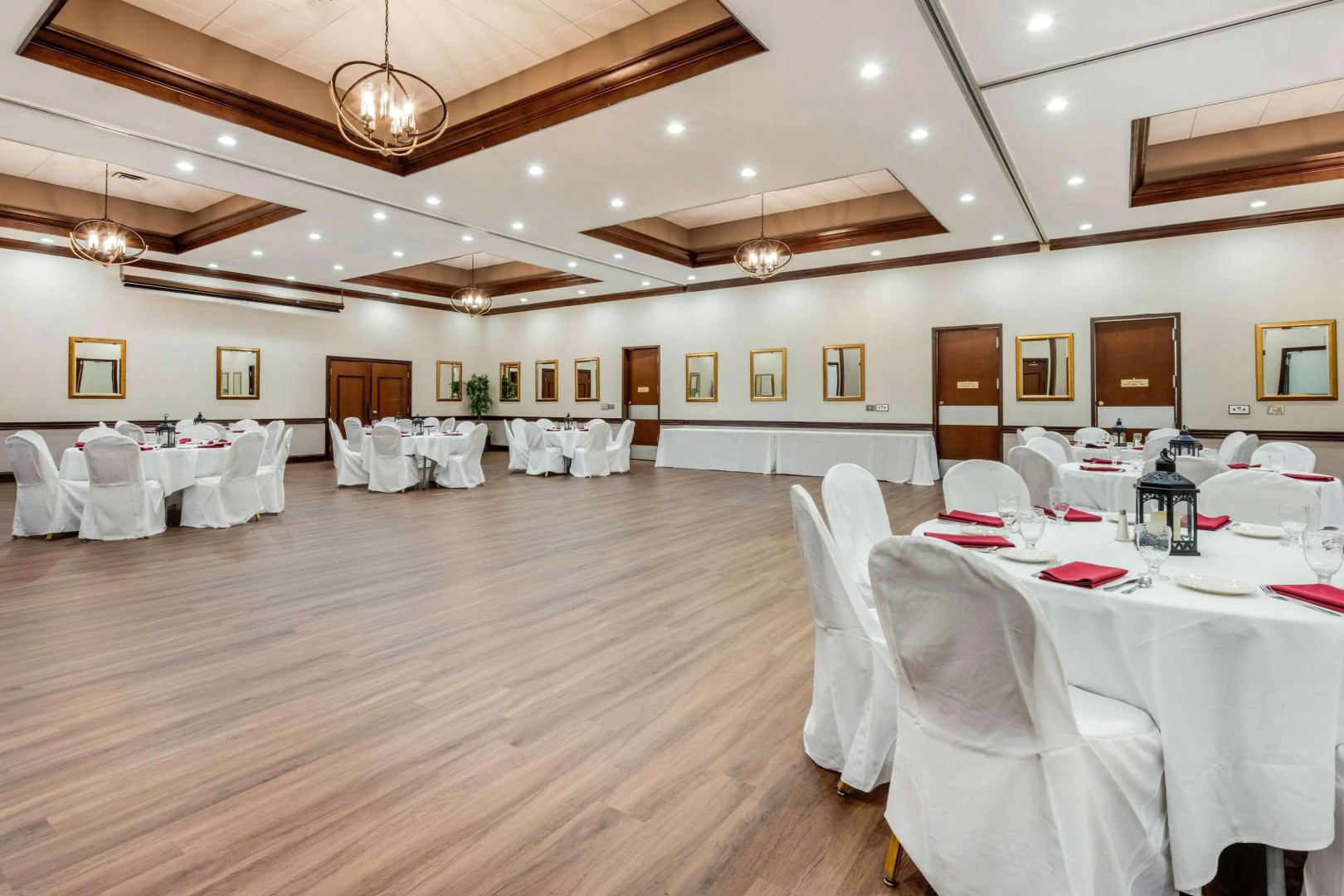 Clarion Hotel Conference Center on Lake Erie