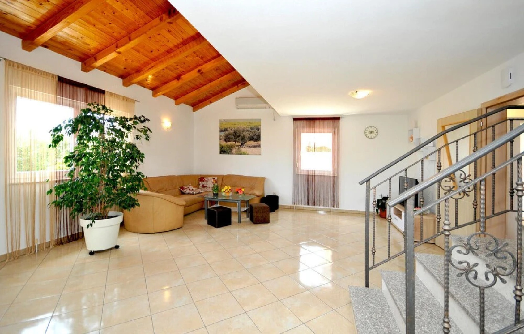 Beautiful Home in Kastel Stafilic With Wifi and 4 Bedrooms