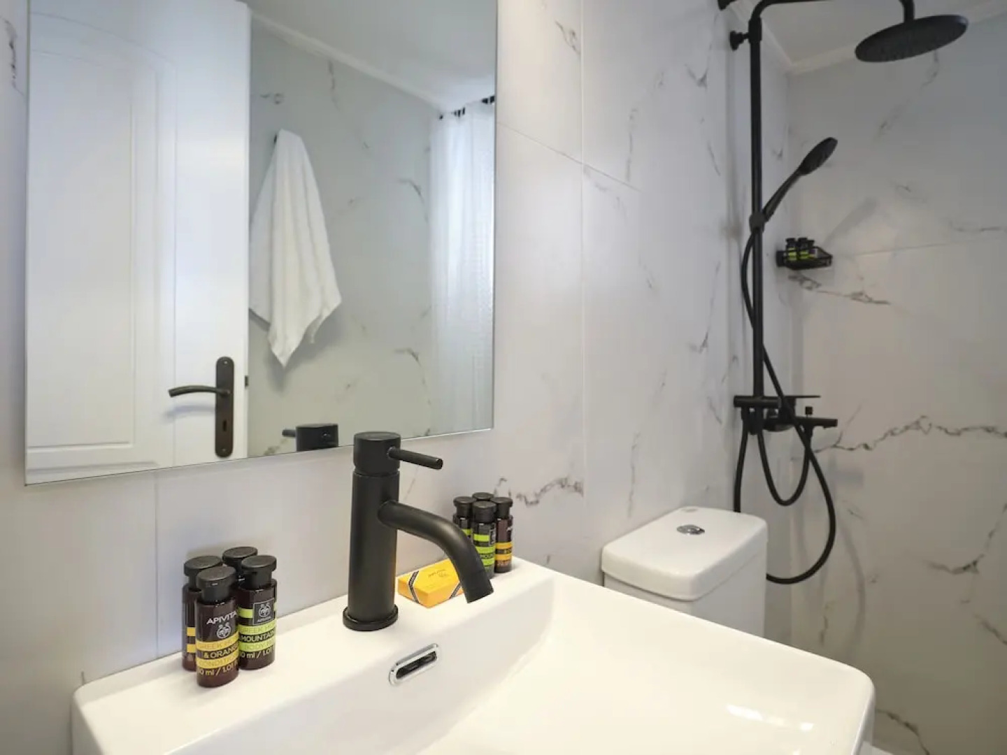 Aria Kimolos Residence