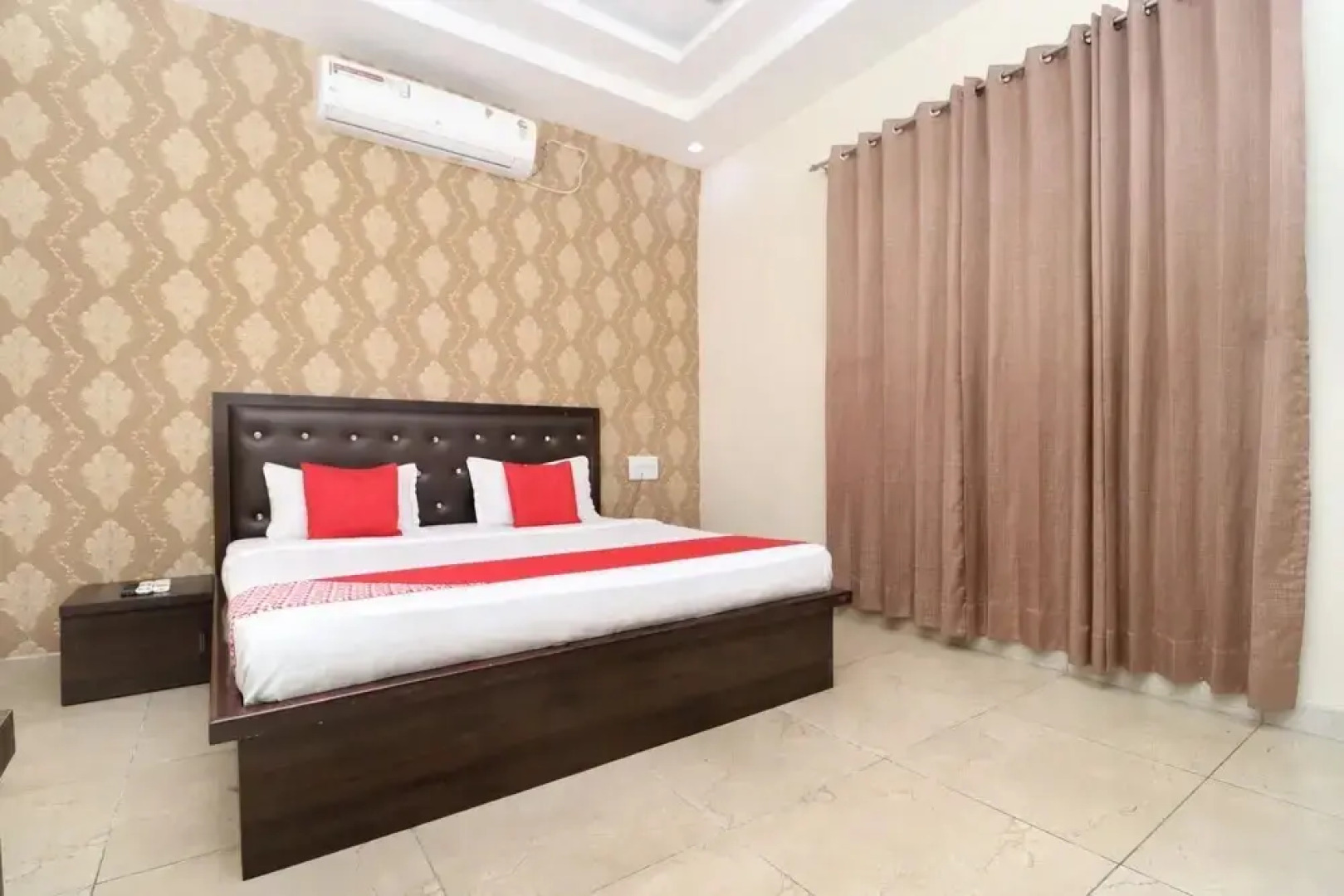 Samrat Regency By OYO Rooms