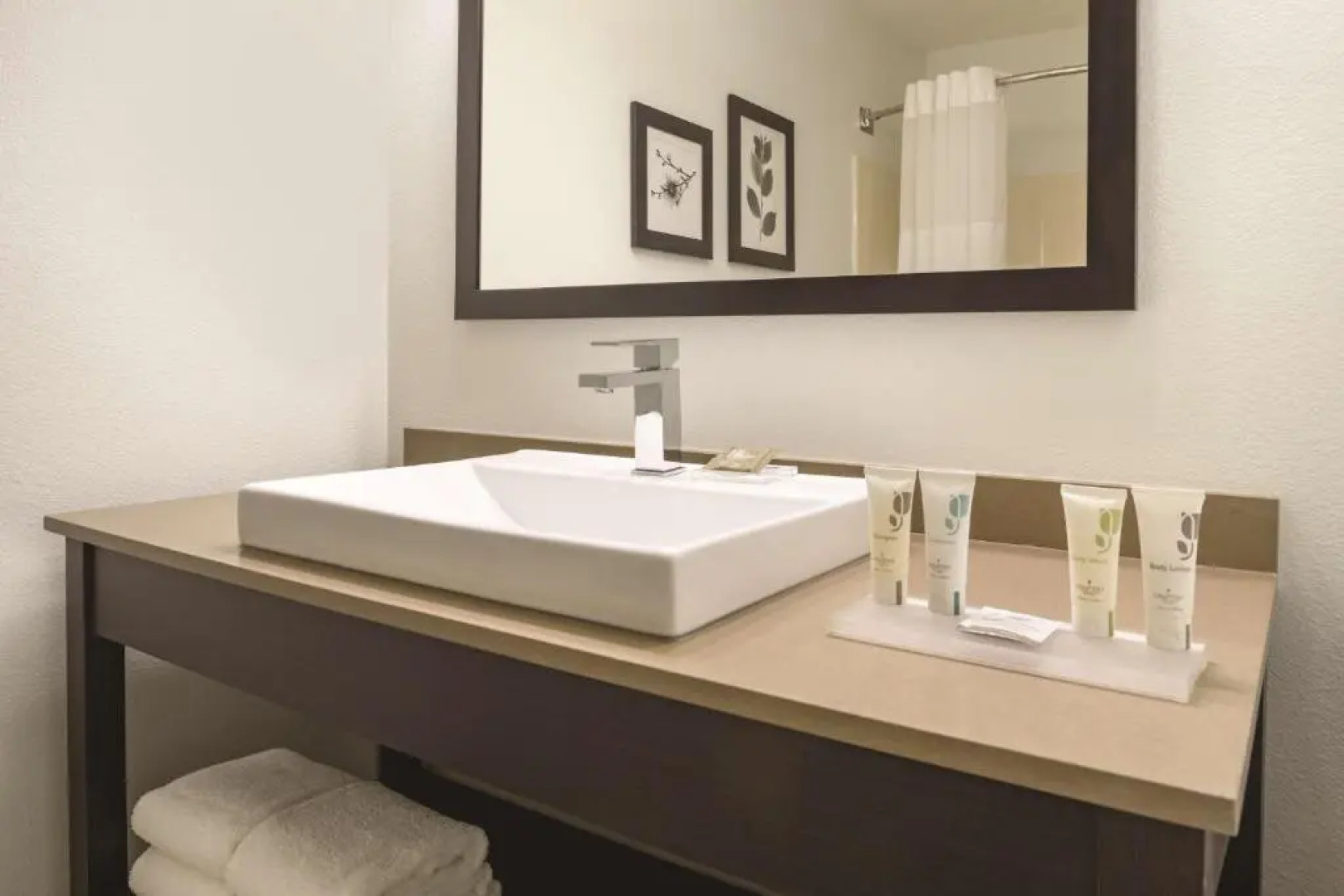 Country Inn & Suites by Radisson, Cedar Falls, IA