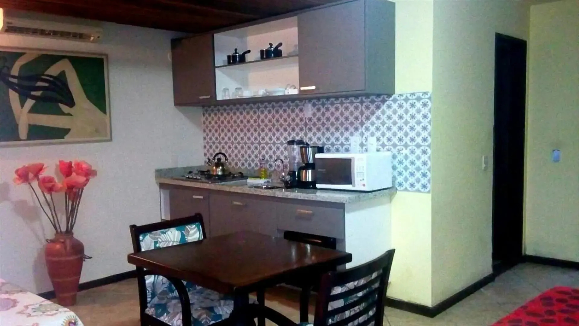 Solar do Carmo Suites & Apartments