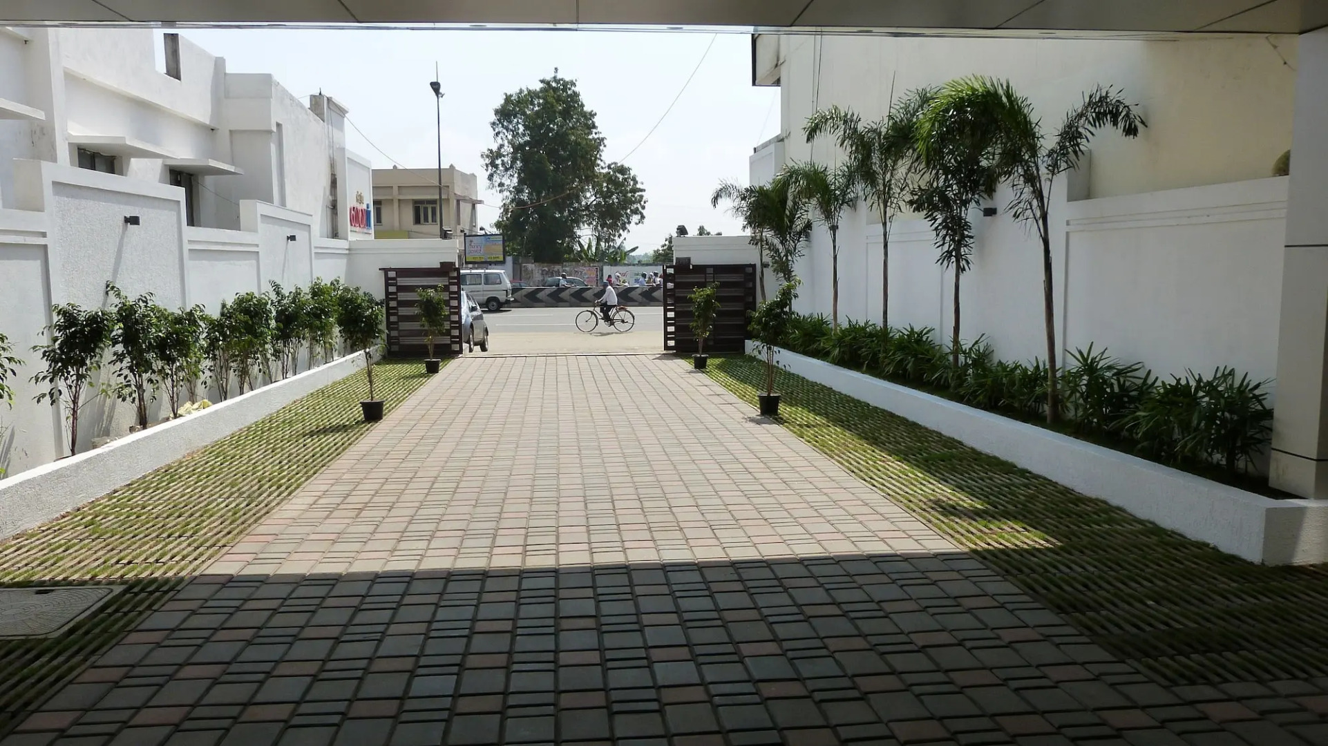 ZIBE Salem By GRT Hotels