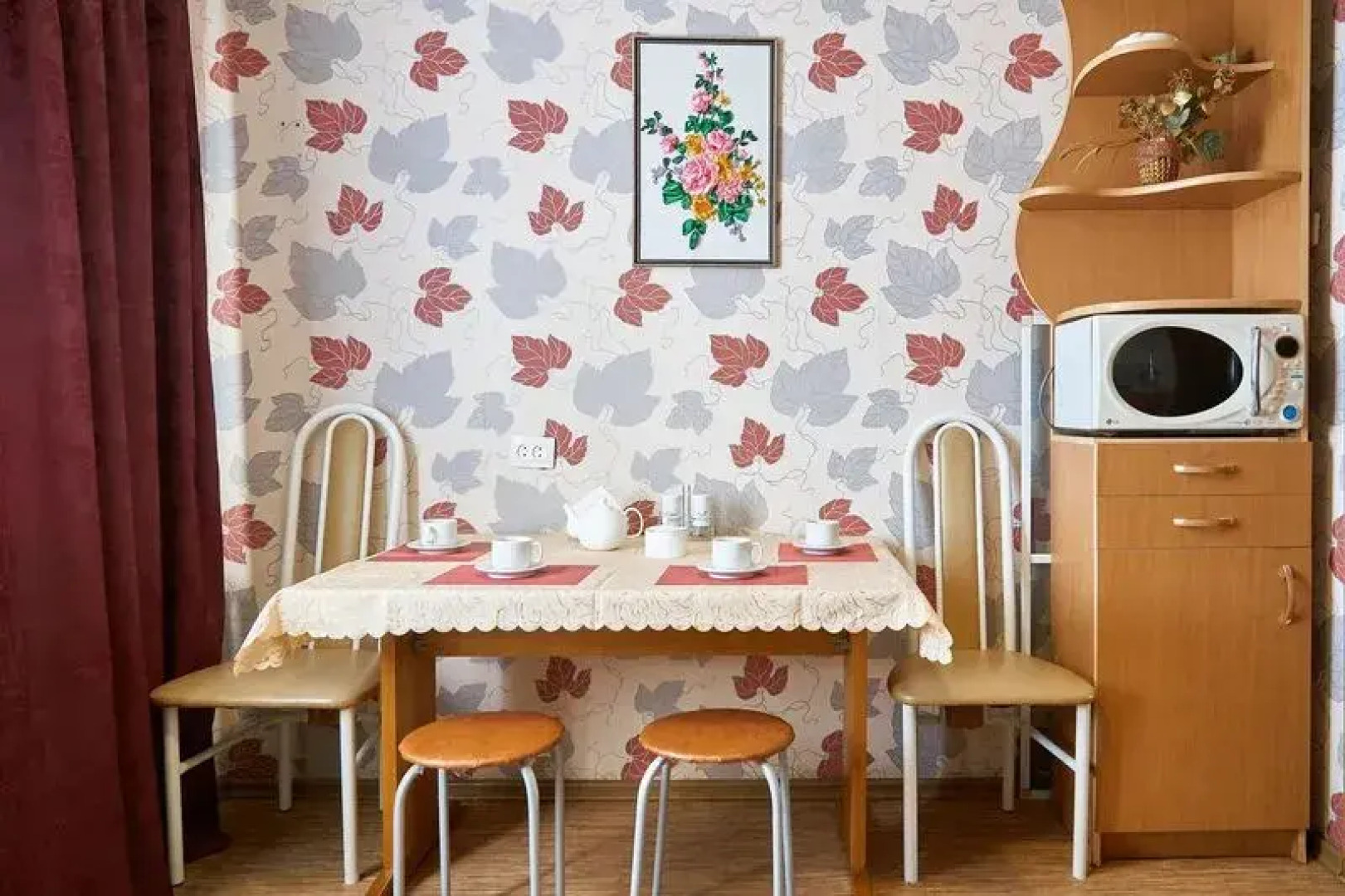 Pyat Zvezd  na ul. Truda, d. 24