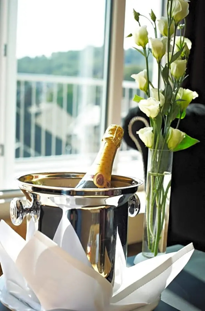 Hotel Restaurant Am Helmwartsturm