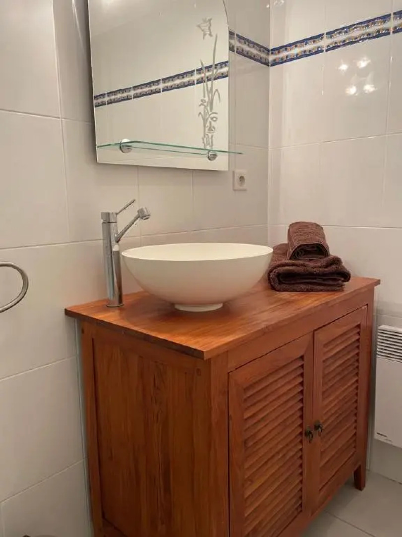 Appartement de charme dans résidence avec piscine