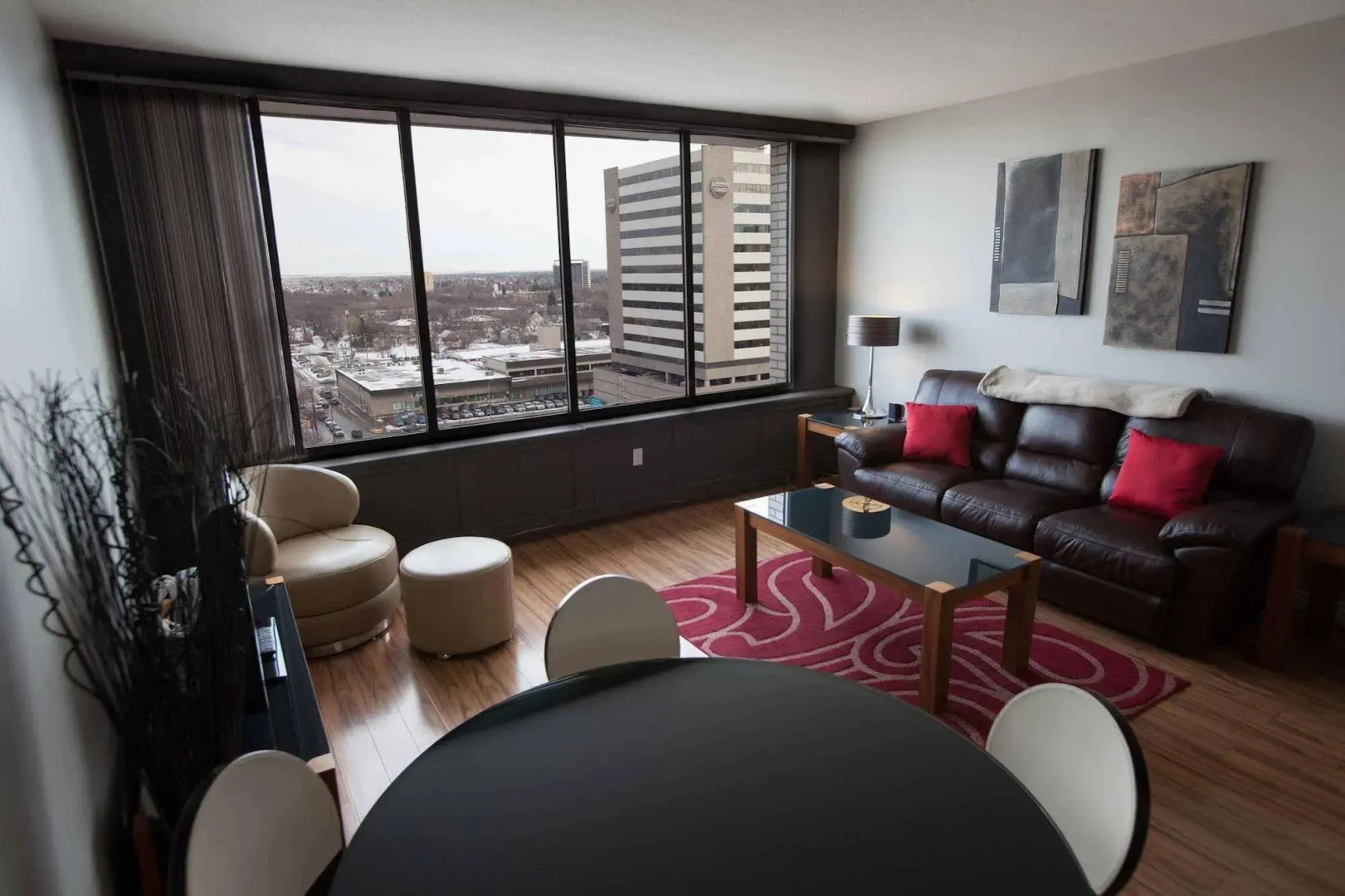 Obasa Suites Regina