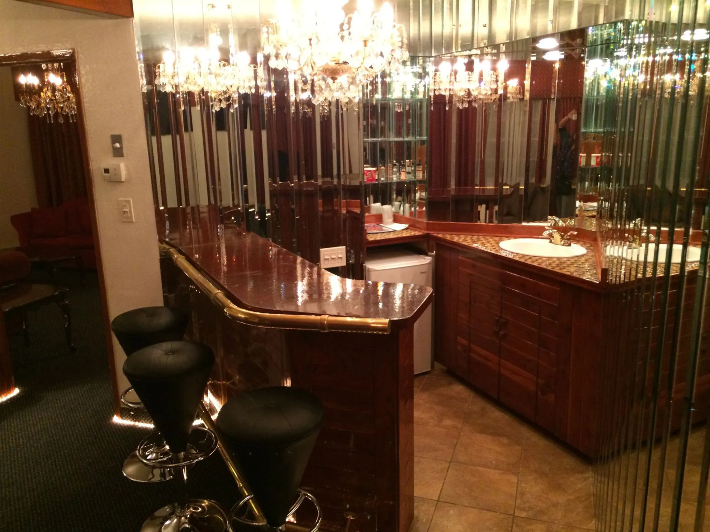 Los Angeles Adventurer All Suite Hotel at LAX