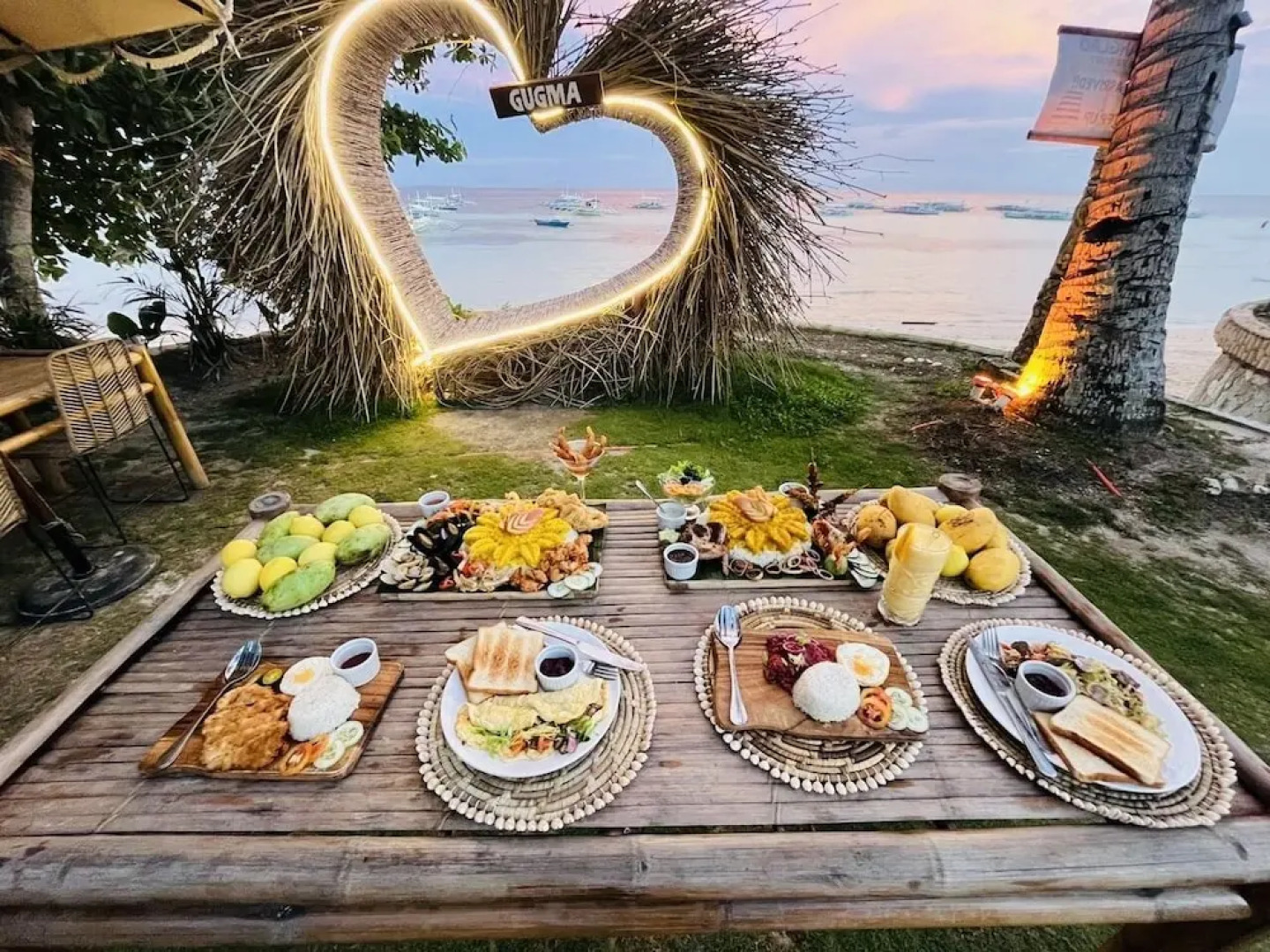 On Board Panglao Beach Hostel and Resort