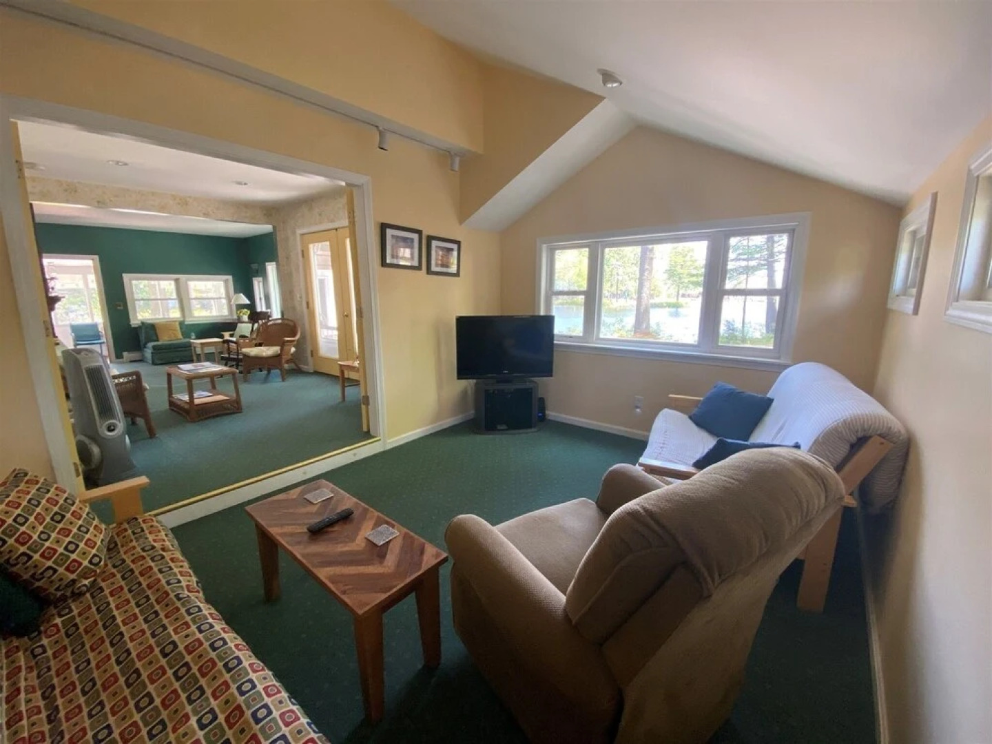 Sunrise Pines Limit 6 2 Bedroom Cottage by RedAwning