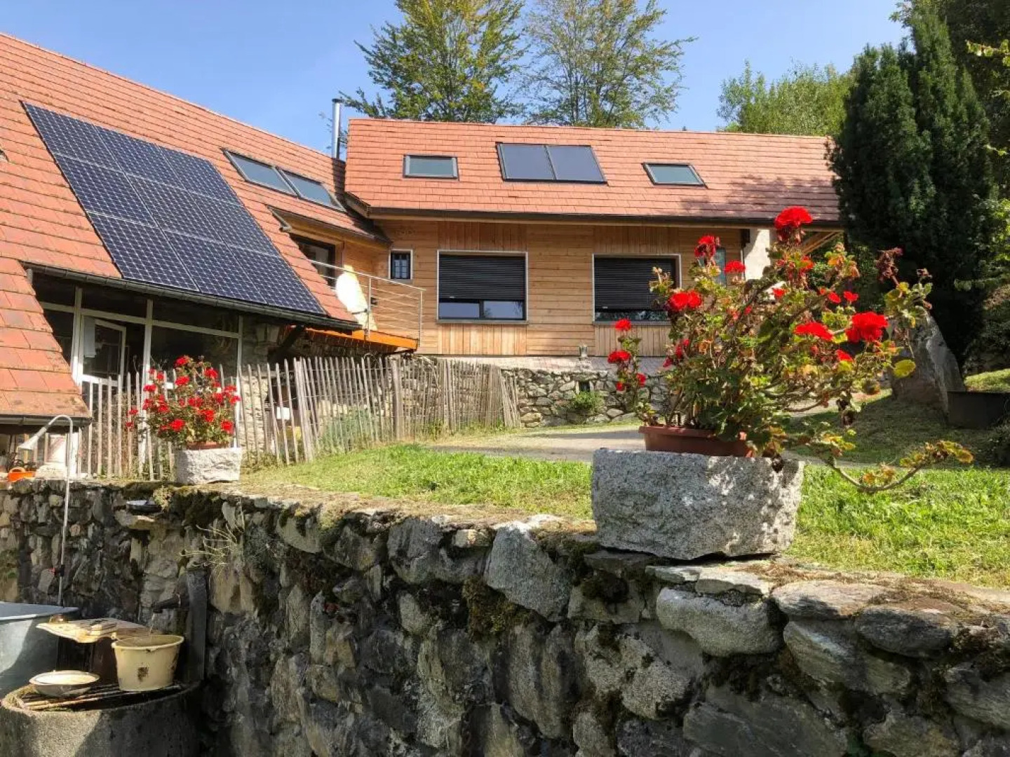 La Maison de Jean (Adults Only)