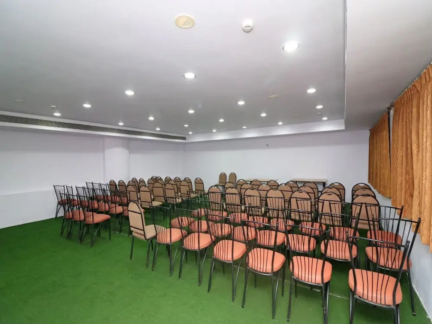 Landmarc Plaza by OYO Rooms