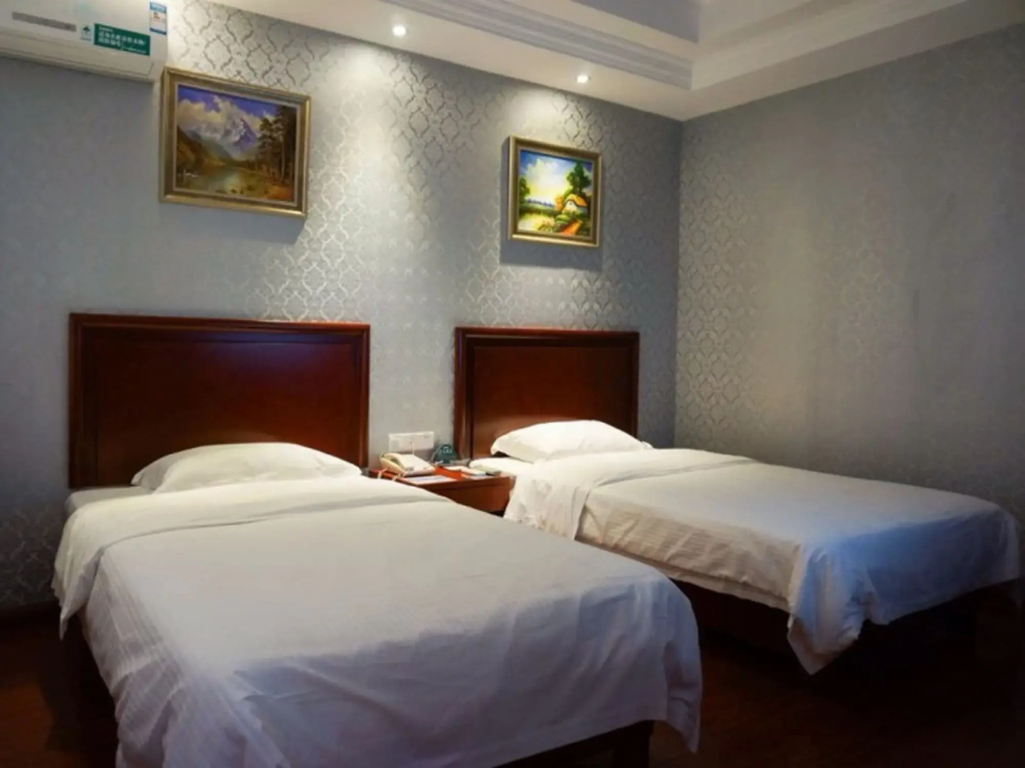 GreenTree Inn Ganzhou Sankang Temple DaRunFa Express Hotel